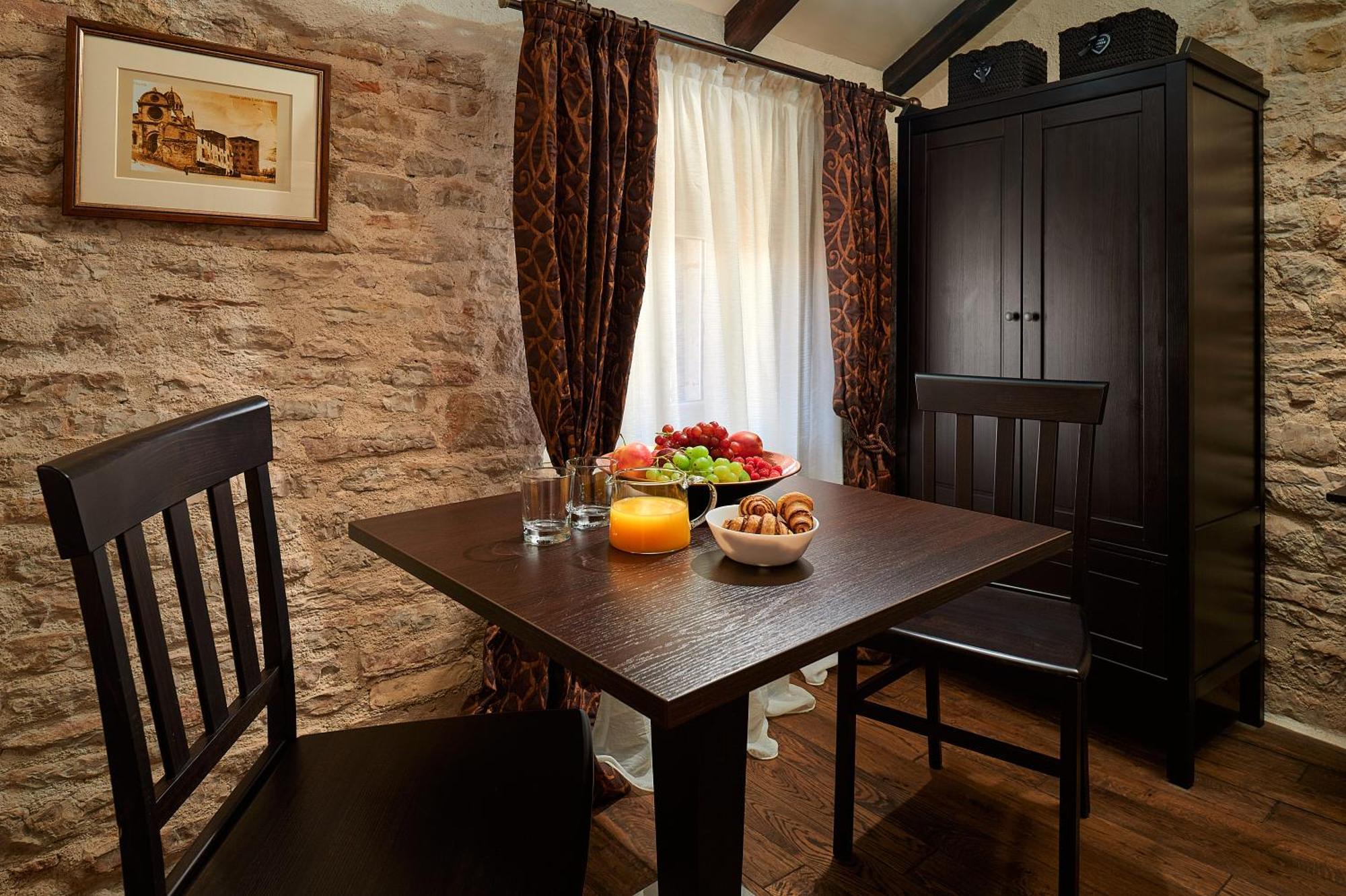 Rustic Apartments Sv Frane In The Old Town Šibenik Buitenkant foto