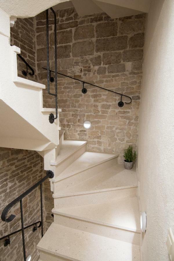 Rustic Apartments Sv Frane In The Old Town Šibenik Buitenkant foto