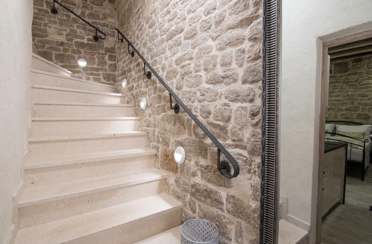 Rustic Apartments Sv Frane In The Old Town Šibenik Buitenkant foto